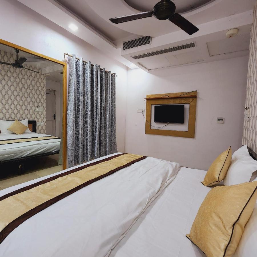Hotel Royal Afghan Nueva Delhi Exterior foto